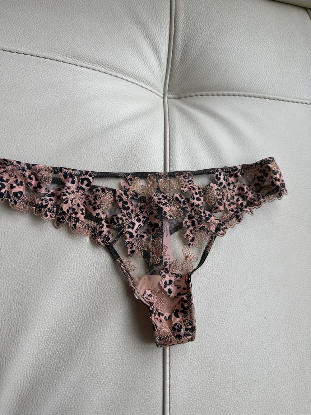Victoria’s‎ Secret Leopard Print  Lace Thong